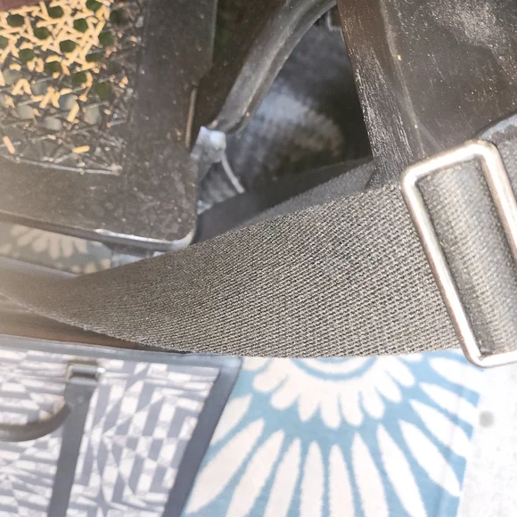 LARGE LEATHER TOTE BY GUCCI - Picture 7 of 10